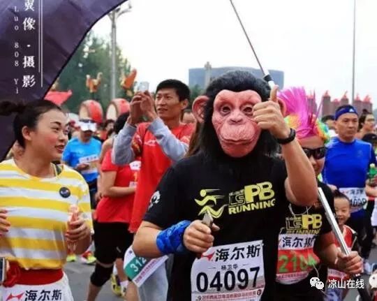 董事长参与女子马拉松活动引发关注，公司澄清背后真相