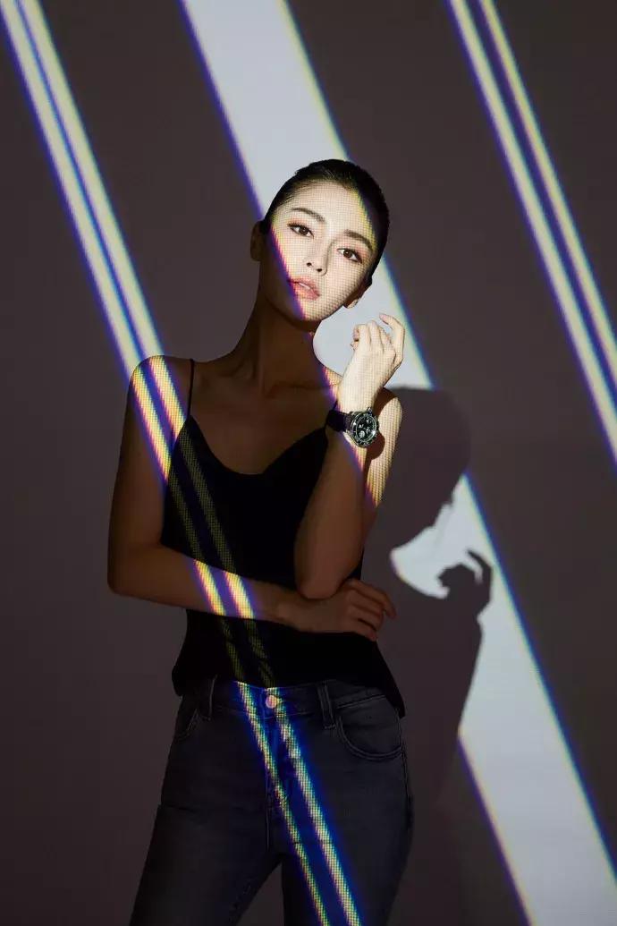瑞士偶遇倪妮，星光下的意外邅会