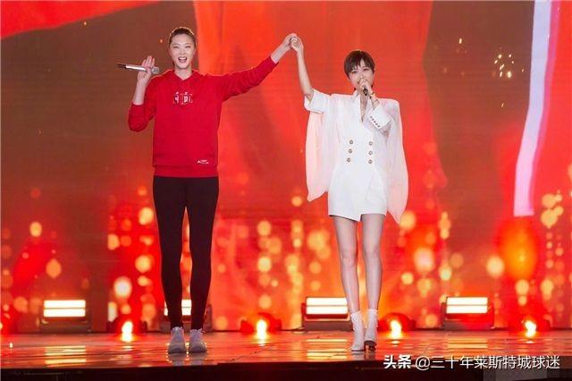 总台春晚李宇春科技艺术融合动感歌舞秀